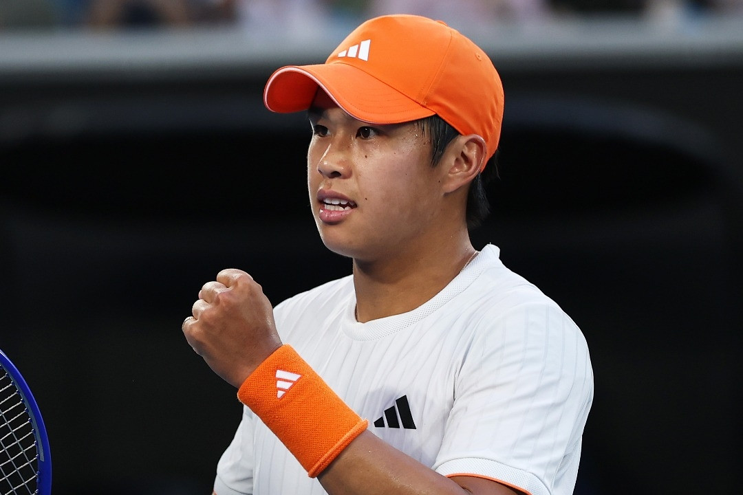Learner Tien tái hiện kỳ tích, loại Medvedev vào tứ kết Australian Open