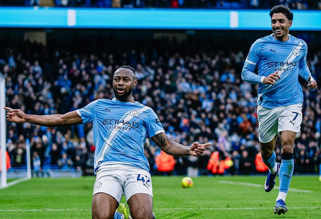 Man City thắng nhẹ, cuộc đua vô địch Ngoại hạng Anh nóng trở lại