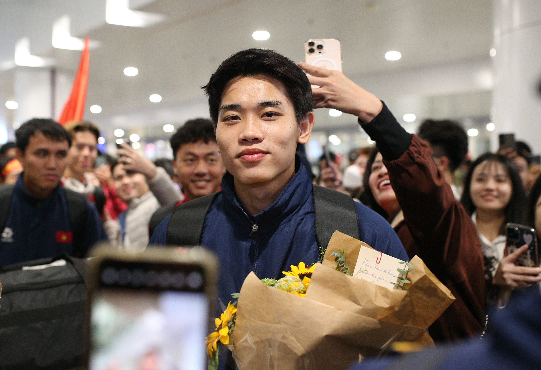 u23 viet nam ve nuoc 13.JPG