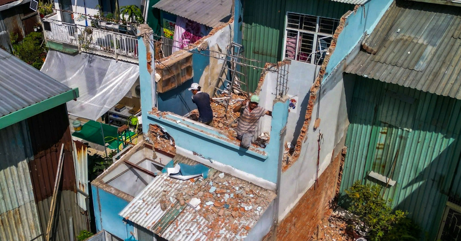 Bản tin sáng 26/1: Tháo dỡ nhà phục vụ dự án cải tạo kênh ô nhiễm bậc nhất TPHCM