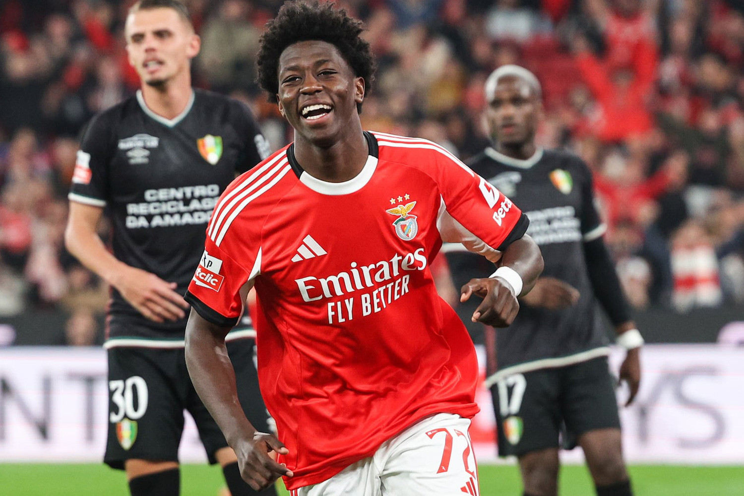 Anisio Cabral Benfica.jpg