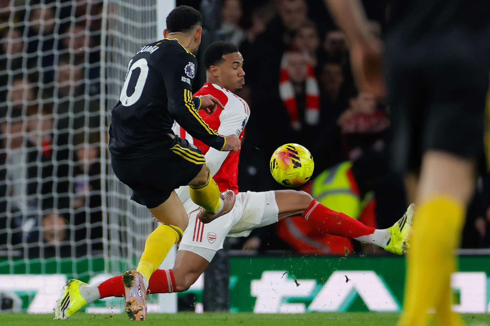 Cunha Arsenal MU 2 3.jpg