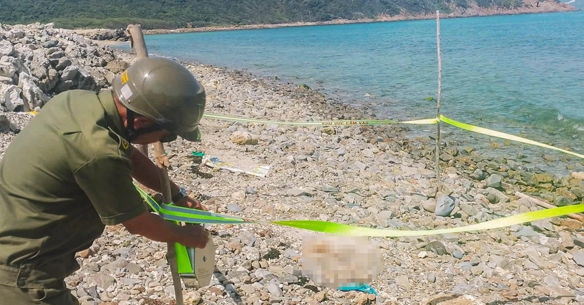 Điều tra vụ phát hiện đoạn chân người trên bờ biển ở Khánh Hòa