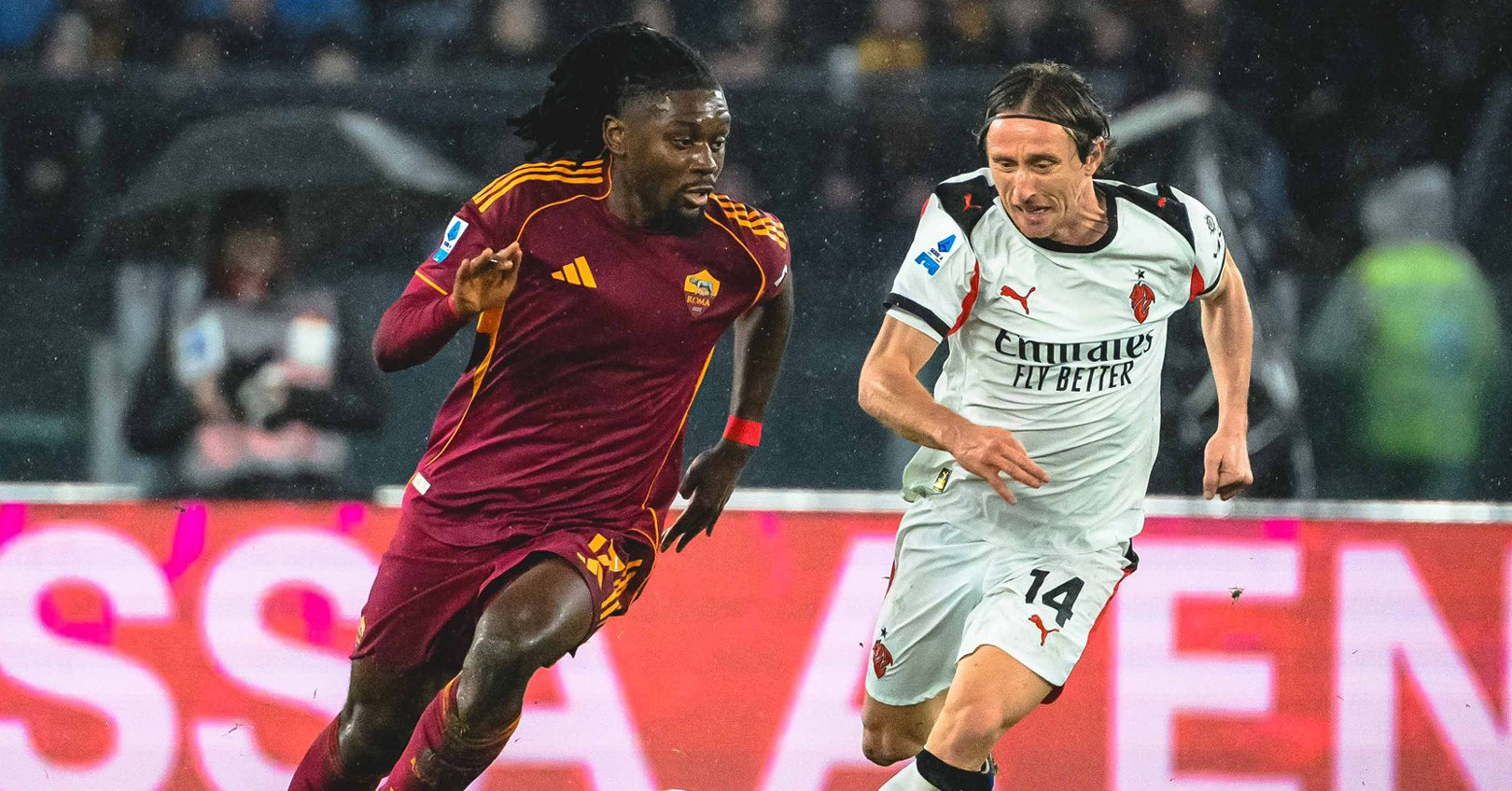 Modric tỏa sáng, Milan vẫn rơi điểm trước Roma