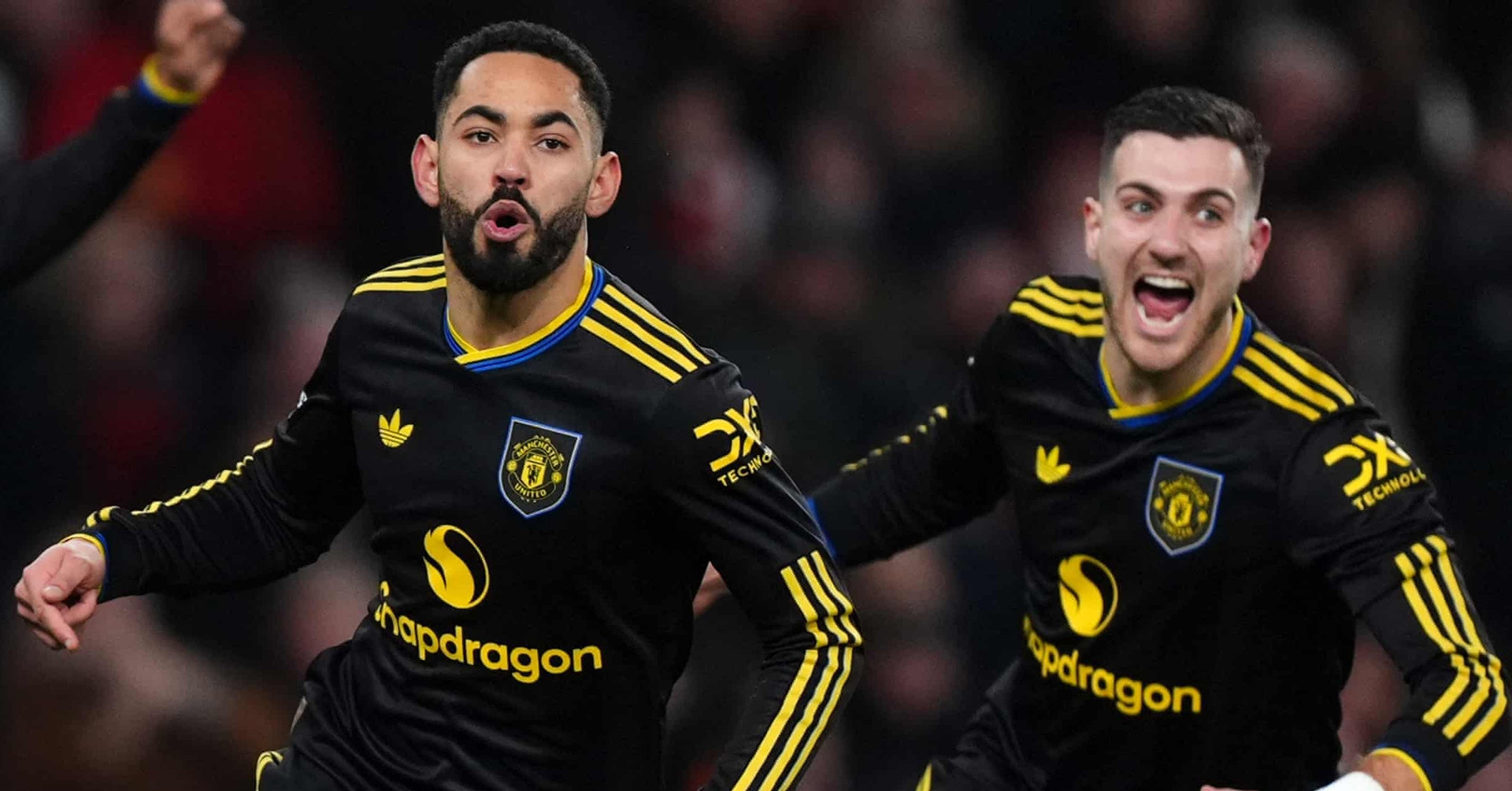 MU thắng Arsenal 3-2: Carrick giải cứu Ngoại hạng Anh