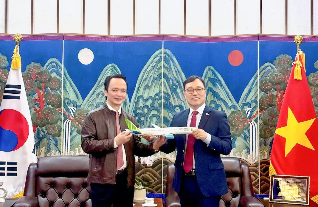 Ông Trịnh Văn Quyết tái xuất