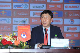 Tuyển Việt Nam và thời điểm HLV Kim Sang Sik 'làm mới' mạnh mẽ Sau U23 Việt Nam, HLV Kim Sang Sik chuẩn bị đá trận ‘chung kết’ mới