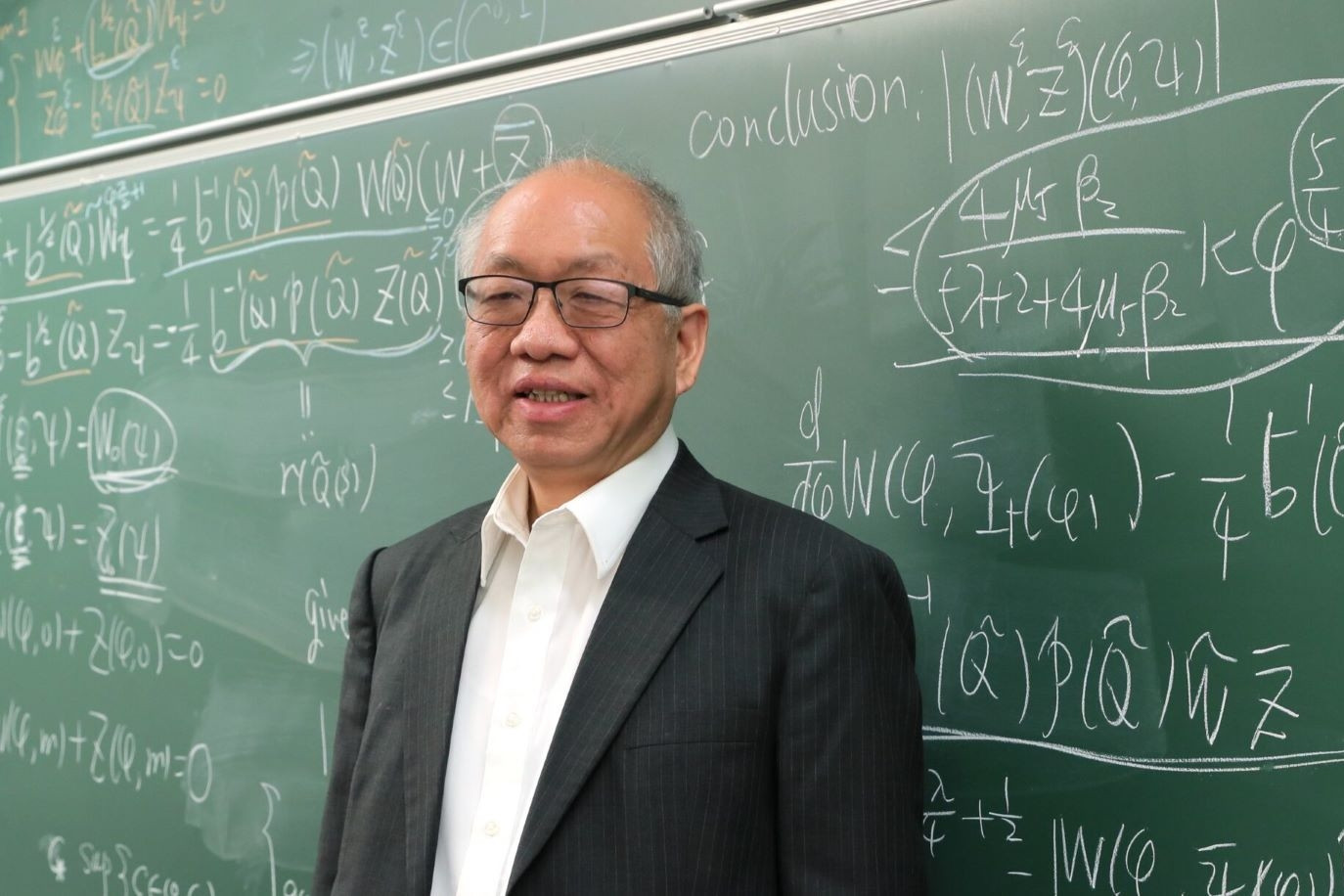 Thoát khỏi vòng xoáy luyện thi: Cách Trung Quốc đào tạo nhân tài toán học