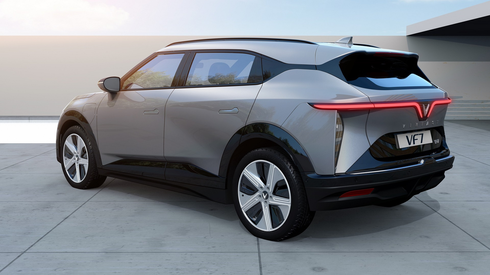 vf 7 ngoai that 2.jpg