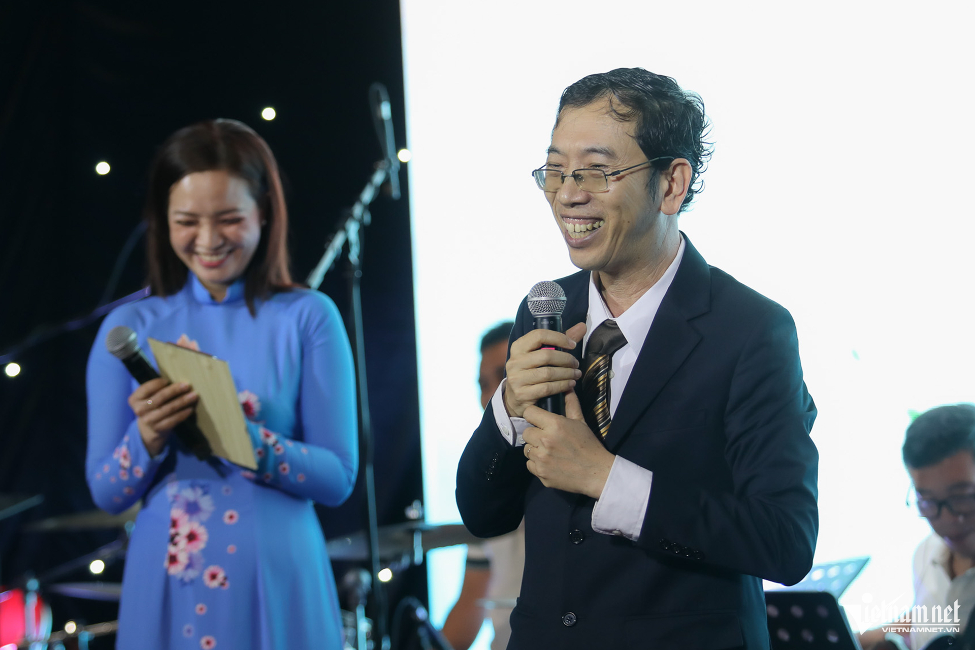 W-Chợ rẫy 002.png