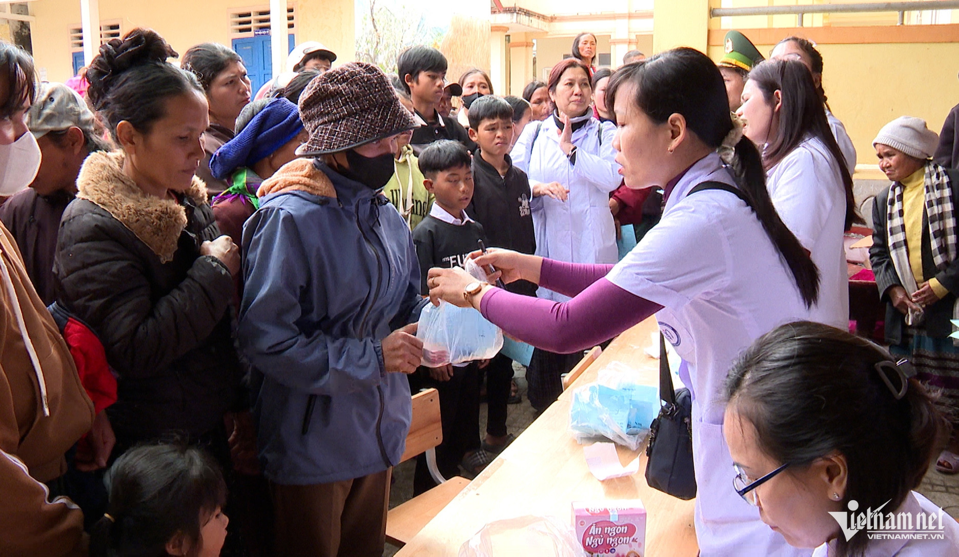 W-Xuân Biên phòng 2.jpg