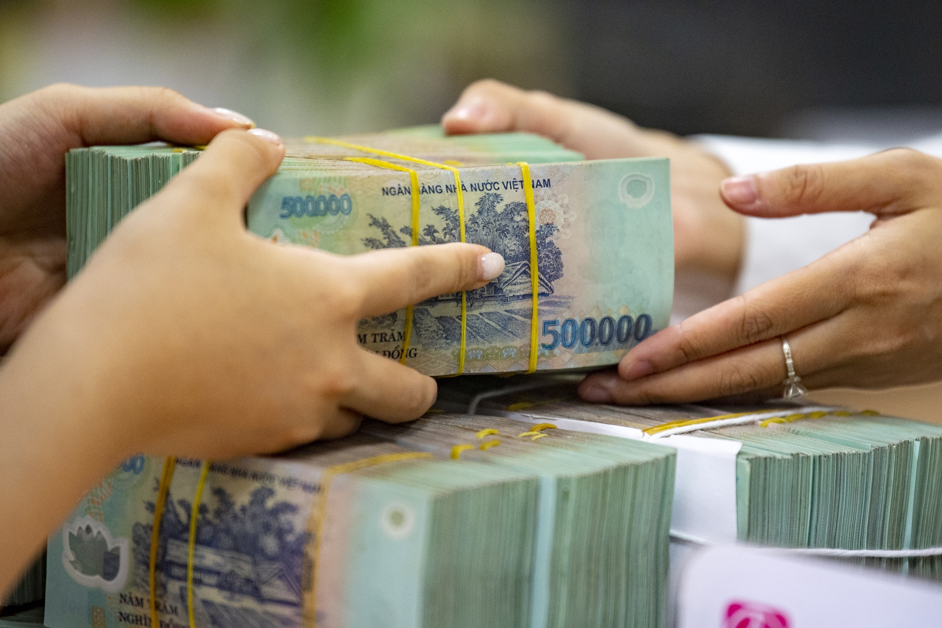 Lãi suất ngân hàng hôm nay 27/1/2026: Lãi suất huy động tiếp tục tăng