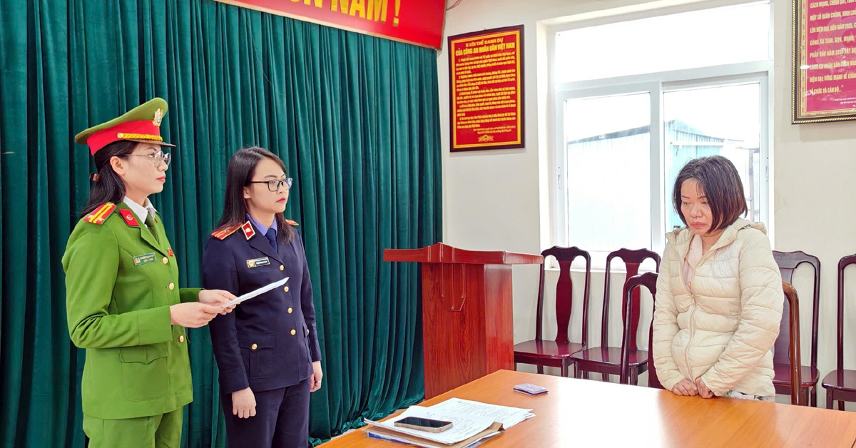 Bắt tạm giam nữ giúp việc bạo hành cụ bà 82 tuổi ở Hà Nội