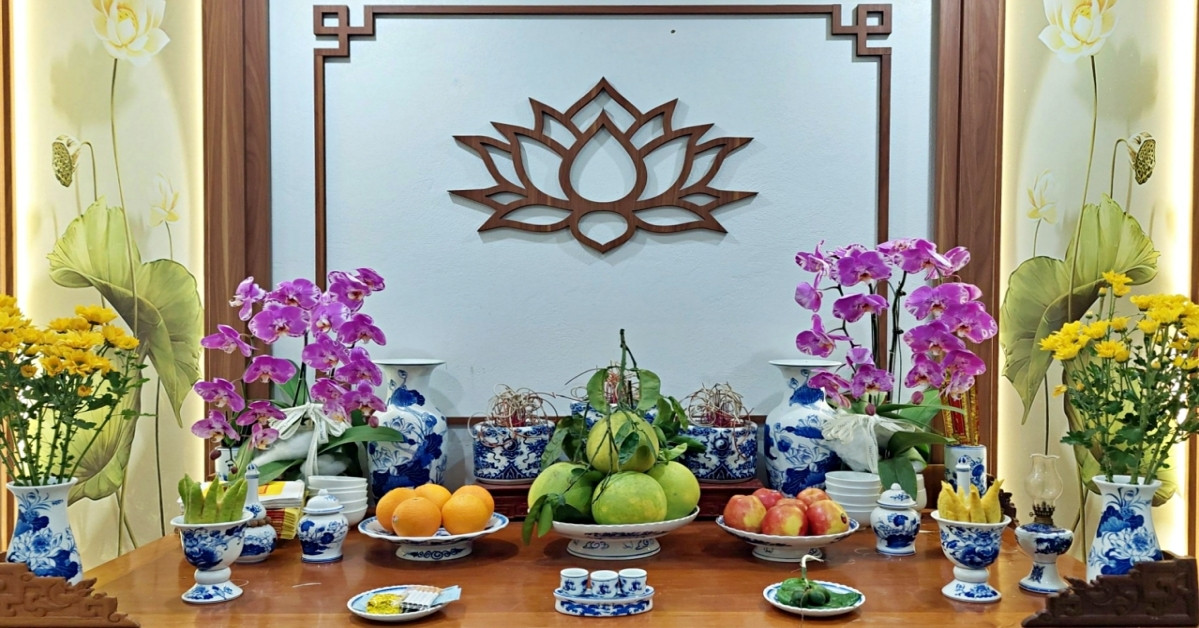 Cách bao sái bàn thờ, rút tỉa chân nhang đón 2026 tránh phạm phong thủy