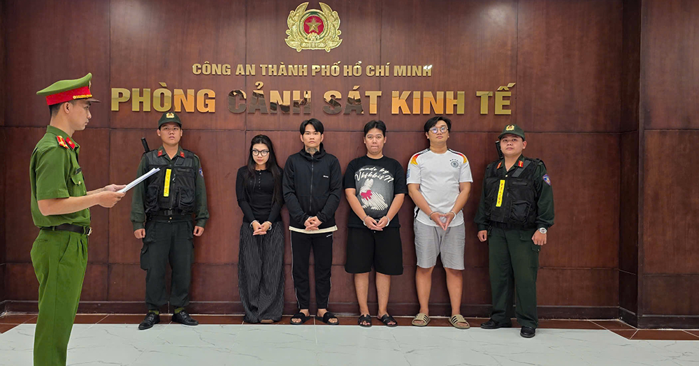 Công an TPHCM triệt phá đường dây buôn bán hàng cấm ẩn danh trên mạng xã hội