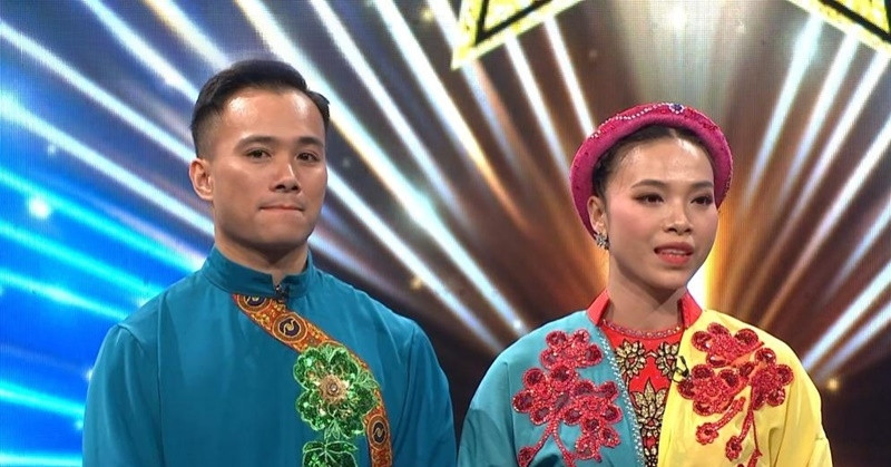 Đám cưới cưỡi voi, cưỡi ngựa độc nhất Việt Nam của cặp NSƯT xiếc