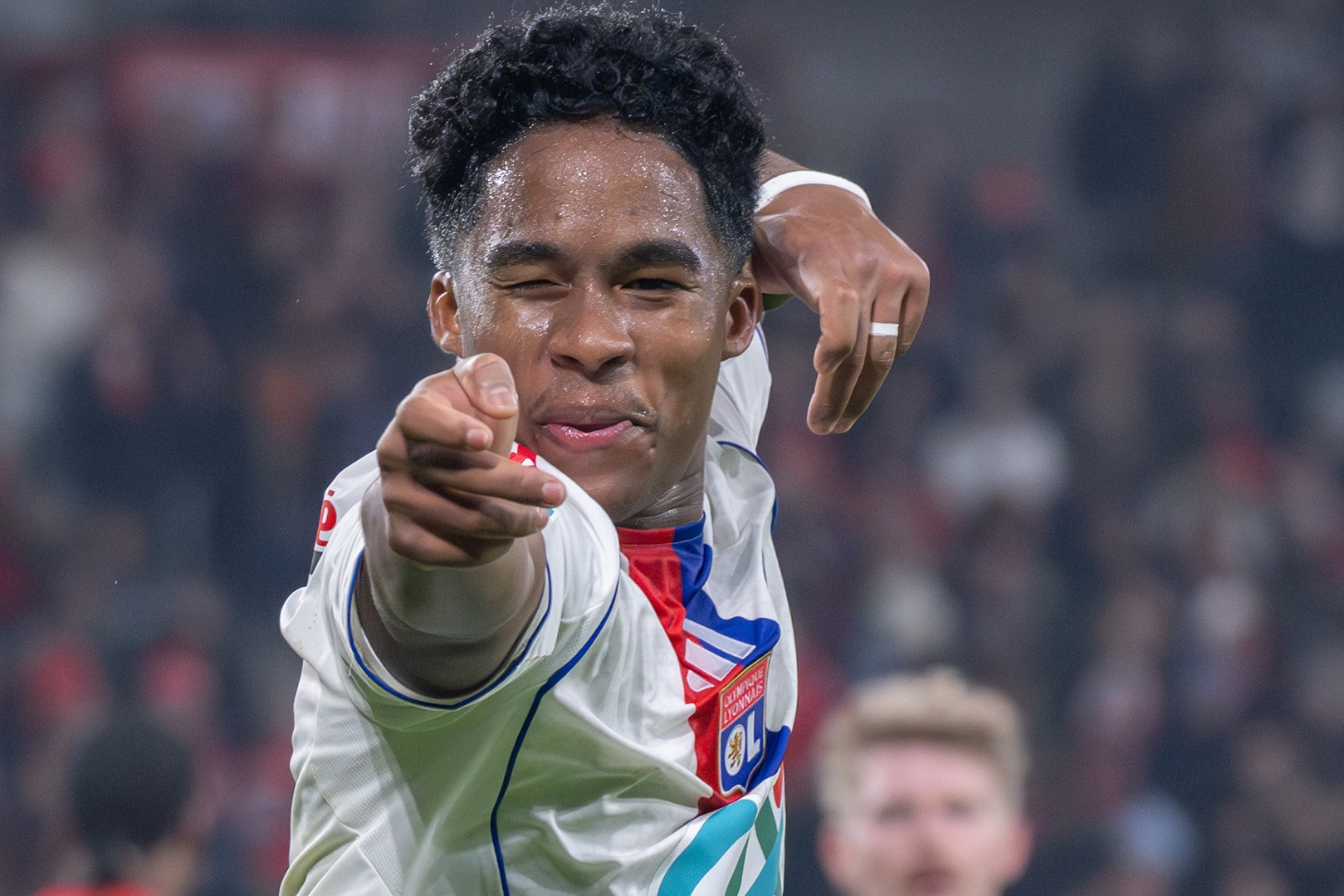 Endrick bay cao ở Lyon: Vượt Ronaldo ‘béo’ và lời khuyên từ Ancelotti