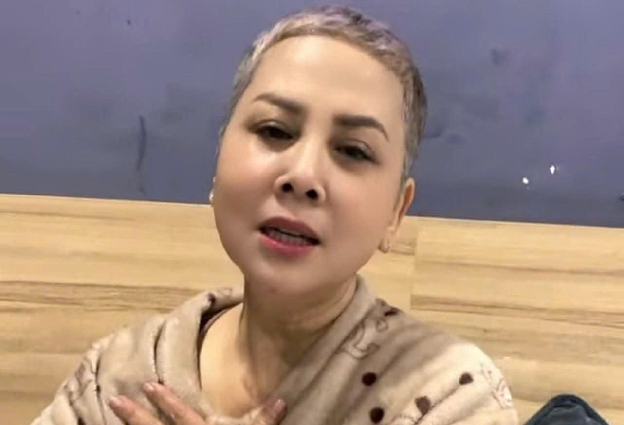 Không nhận ra NSND Minh Hằng, Mỹ Tâm tự tin khoe mặc mộc