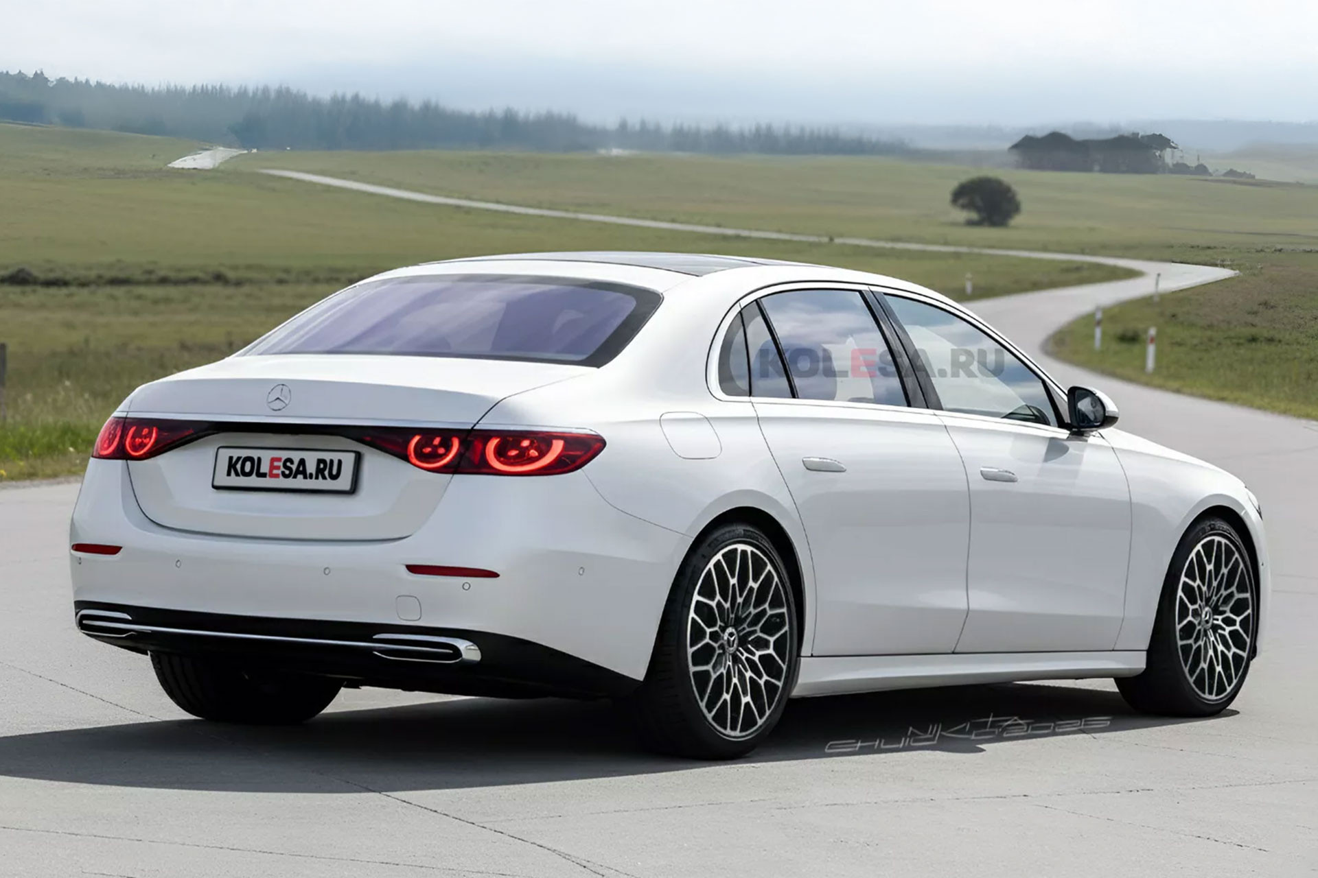 Mercedes Benz E Class EQ anh dung (1).jpg