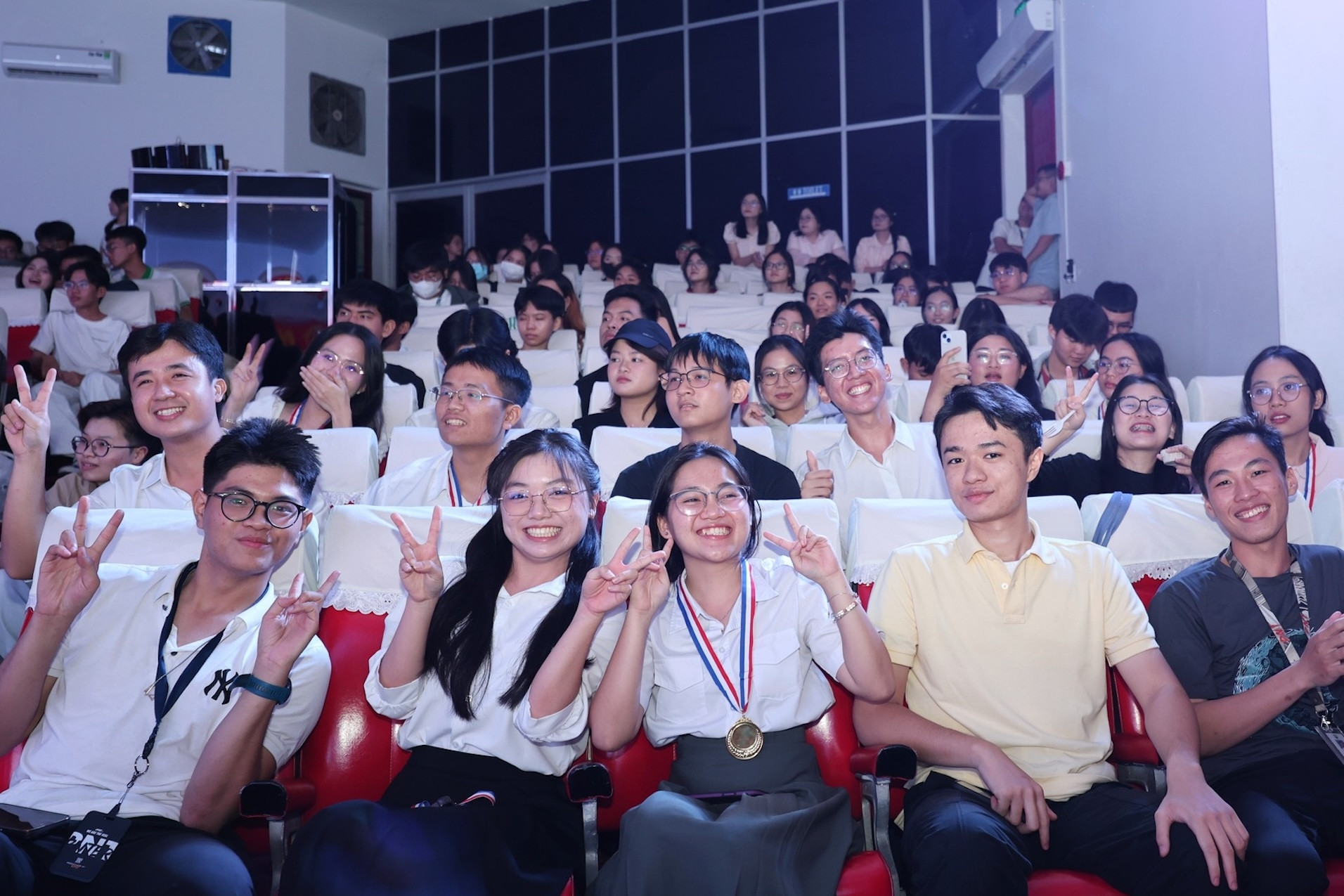 Thông báo nghỉ Tết khác lạ 'tắt đèn sách vở' của Trường ĐH Y khoa Phạm Ngọc Thạch