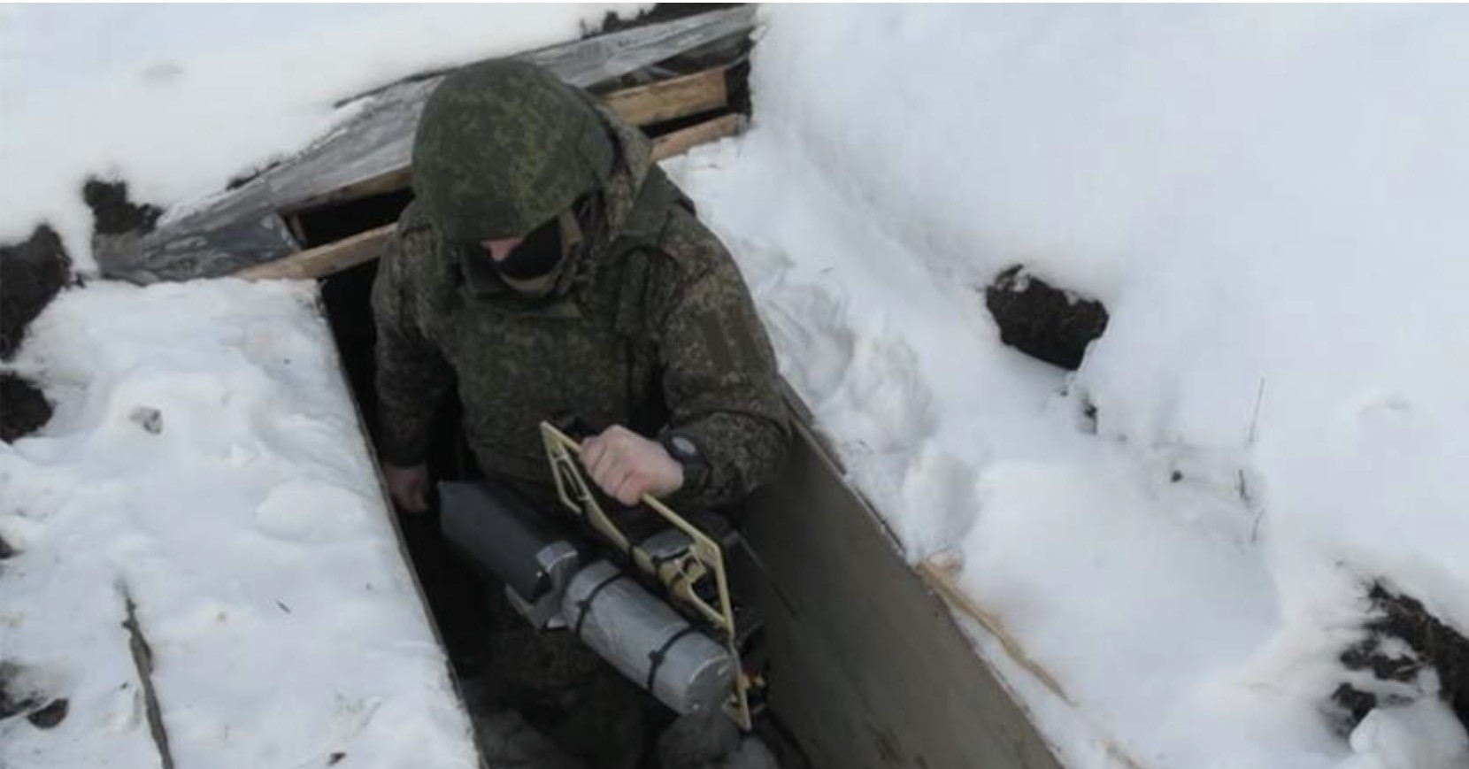 UAV tấn công tầm xa Geran phá hủy trực thăng sâu trong lãnh thổ Ukraine