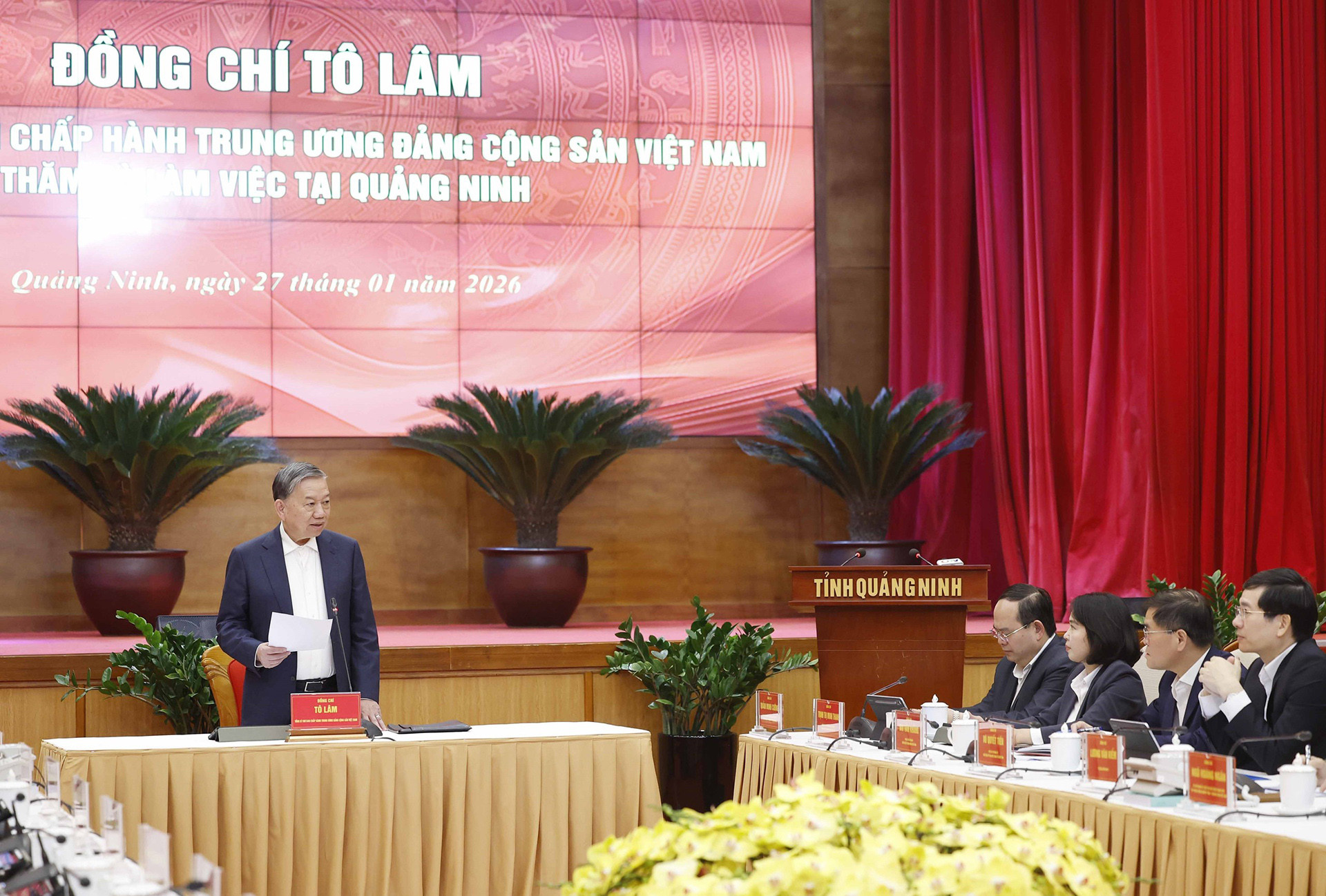 vnapotaltongbithutolamlamviecvoibanchaphanhdangbotinhquangninh8554537 17695141248681563637364.jpg