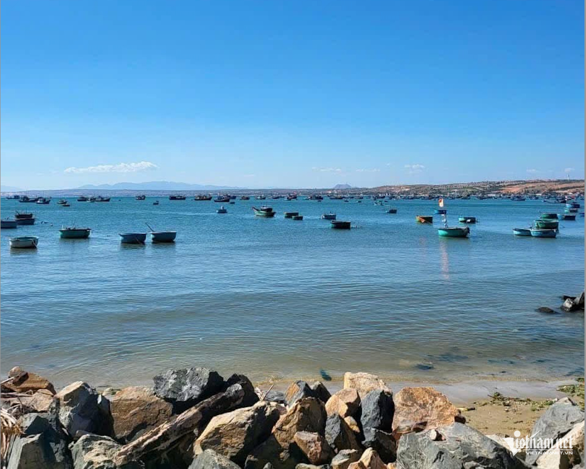 W-Biển Đông 2.png