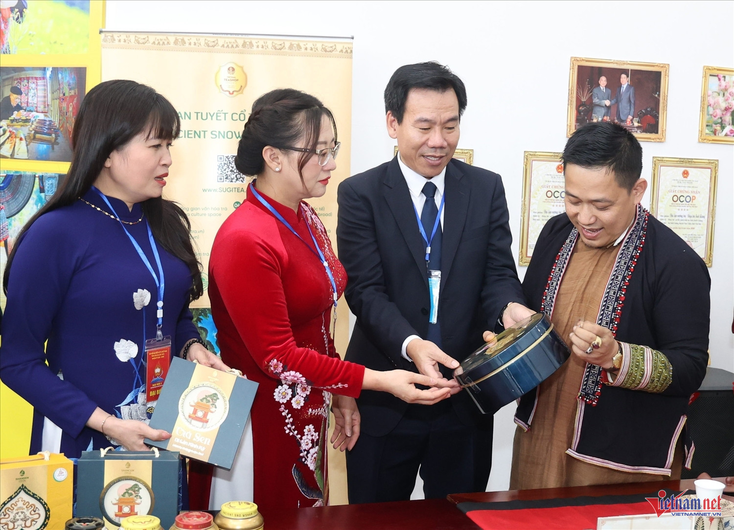 W-cac dong chi lanh dao tinh lao cai.jpg