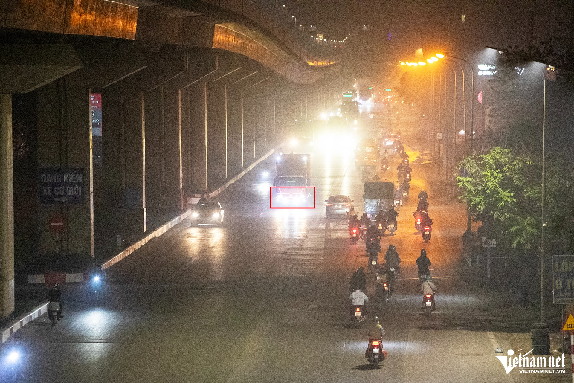 W-den sieu sang 03.jpg