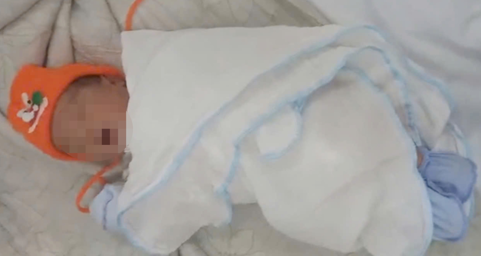 Bé gái sơ sinh bị bỏ rơi cùng lời nhắn của 'Mẹ Trần Thị Hòa'