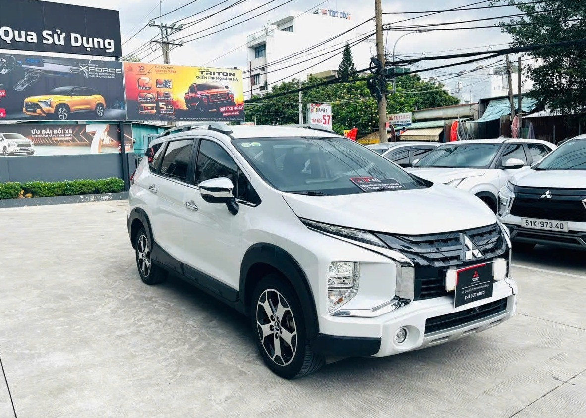 Mitsubishi Xpander Cross 2022.jpeg