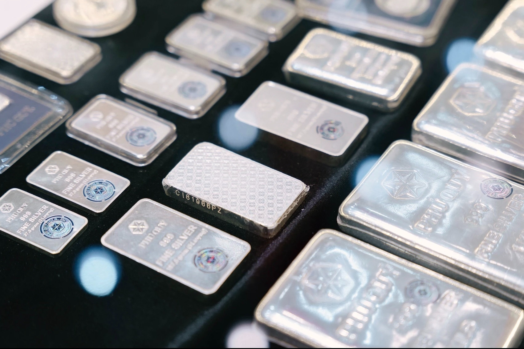 Nên mua loại bạc nào? Nên mua bạc 925 hay bạc ta?