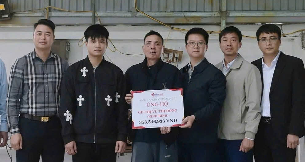 Trao hơn 358 triệu đồng tới gia đình cô dâu ở Ninh Bình gặp nạn trên cao tốc