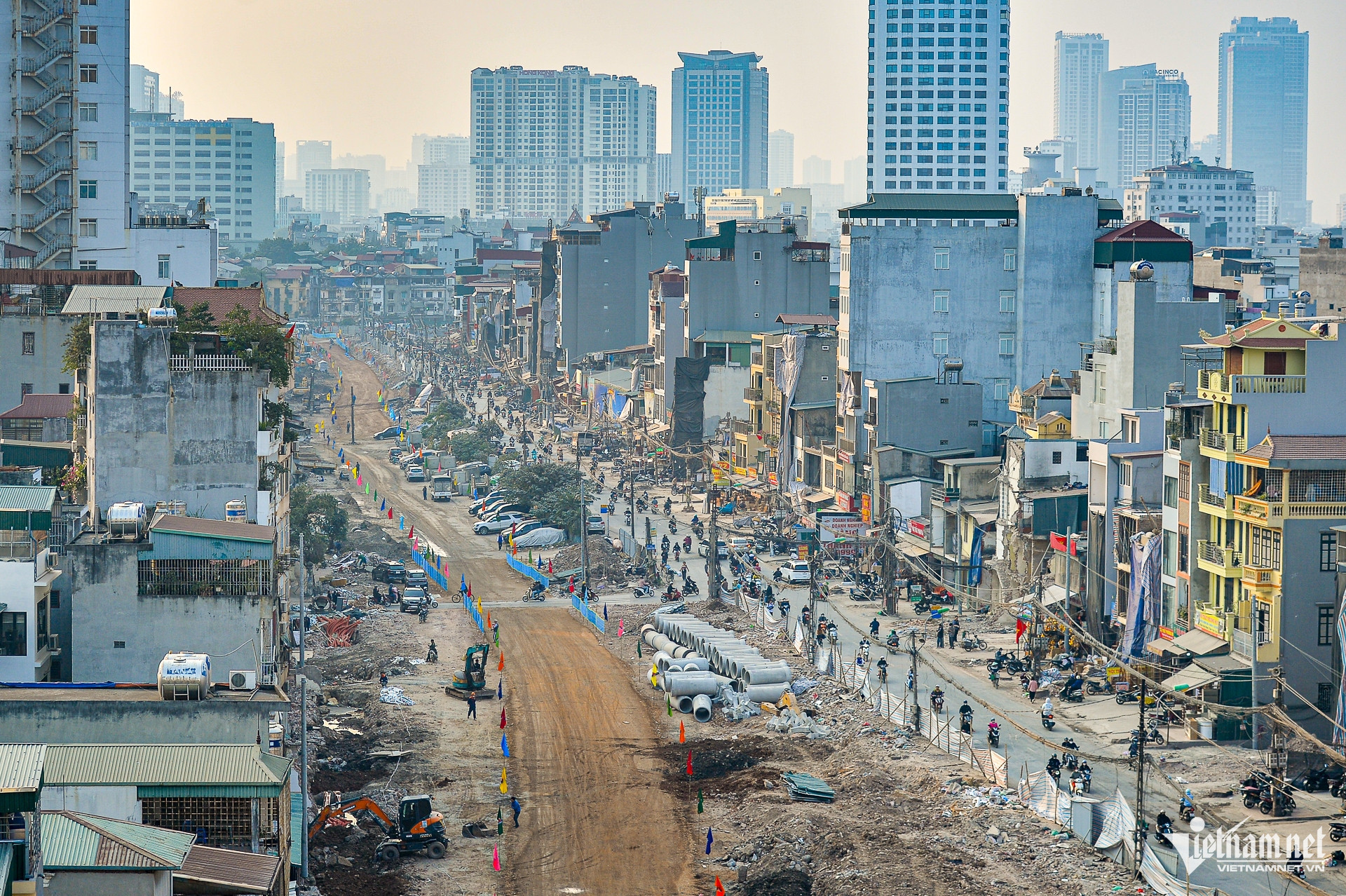 Vanh dai_De La Thanh.jpg