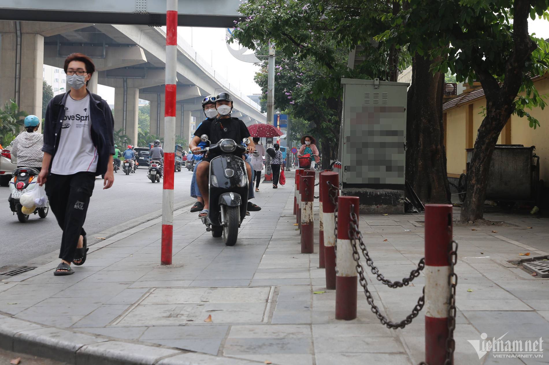 xe may di via he.jpg