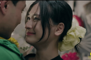 'Đồng hồ đếm ngược' tập 1: Thành khoe tin vui và trao nụ hôn đắm say cho bạn gái