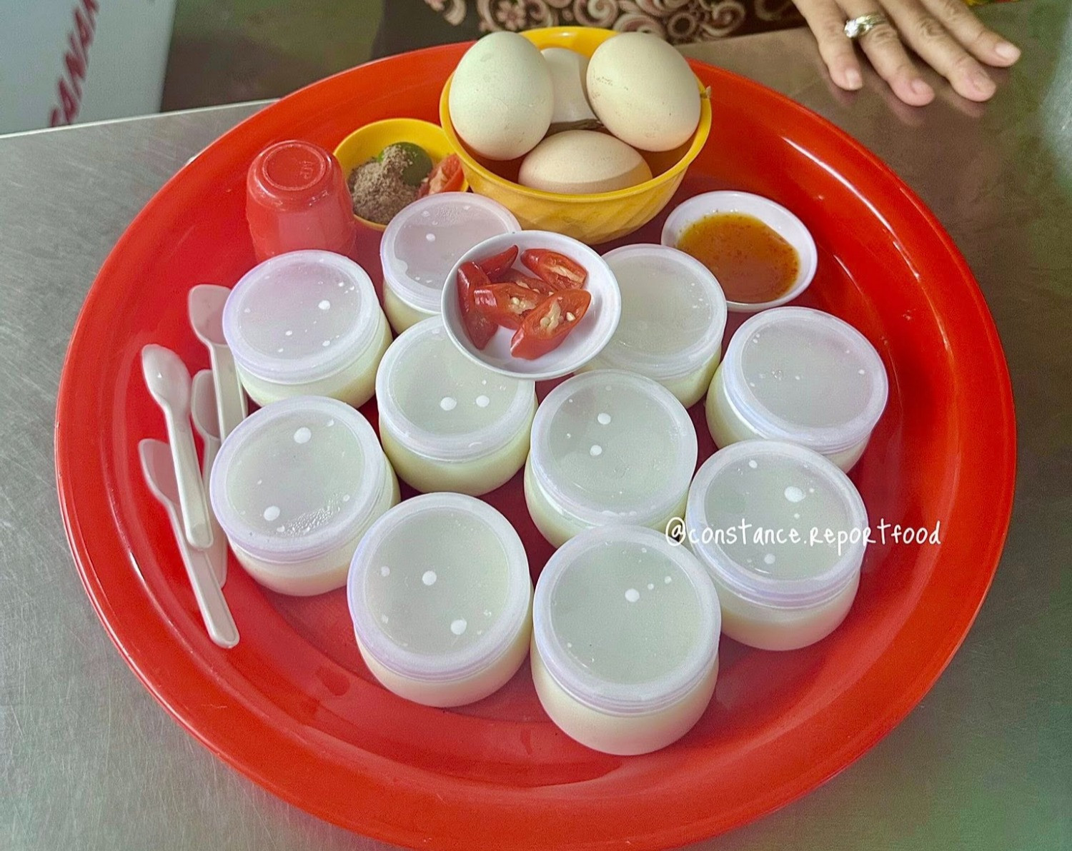 Sữa chua trứng lòng đào