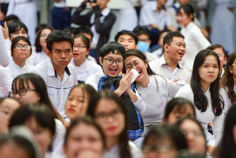 Bài mẫu viết thư UPU lần thứ 55: Kết nối con người trong thế giới số