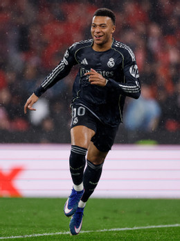 https://static-images.vnncdn.net/vps_images_publish/000001/000003/2026/1/29/benfica-vs-real-madrid-7-176.jpg