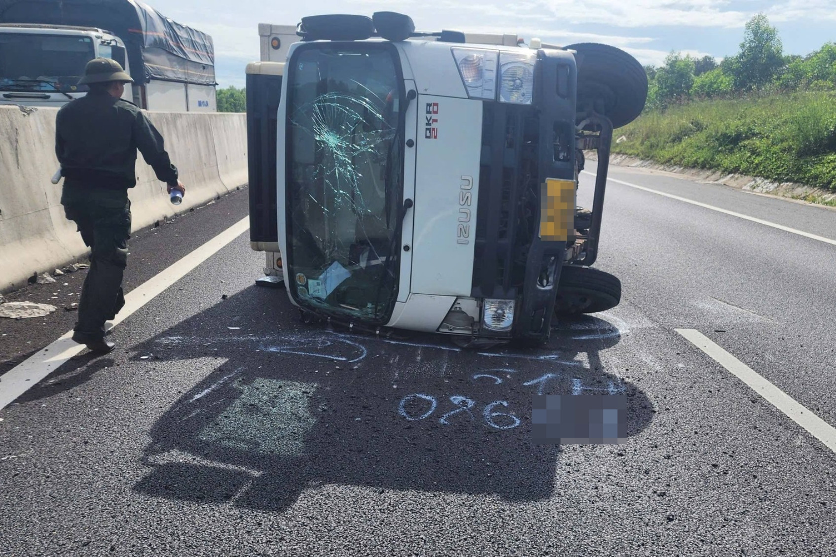 CSGT cảnh báo loại sự cố có thể gây họa lớn khi chạy xe trên cao tốc