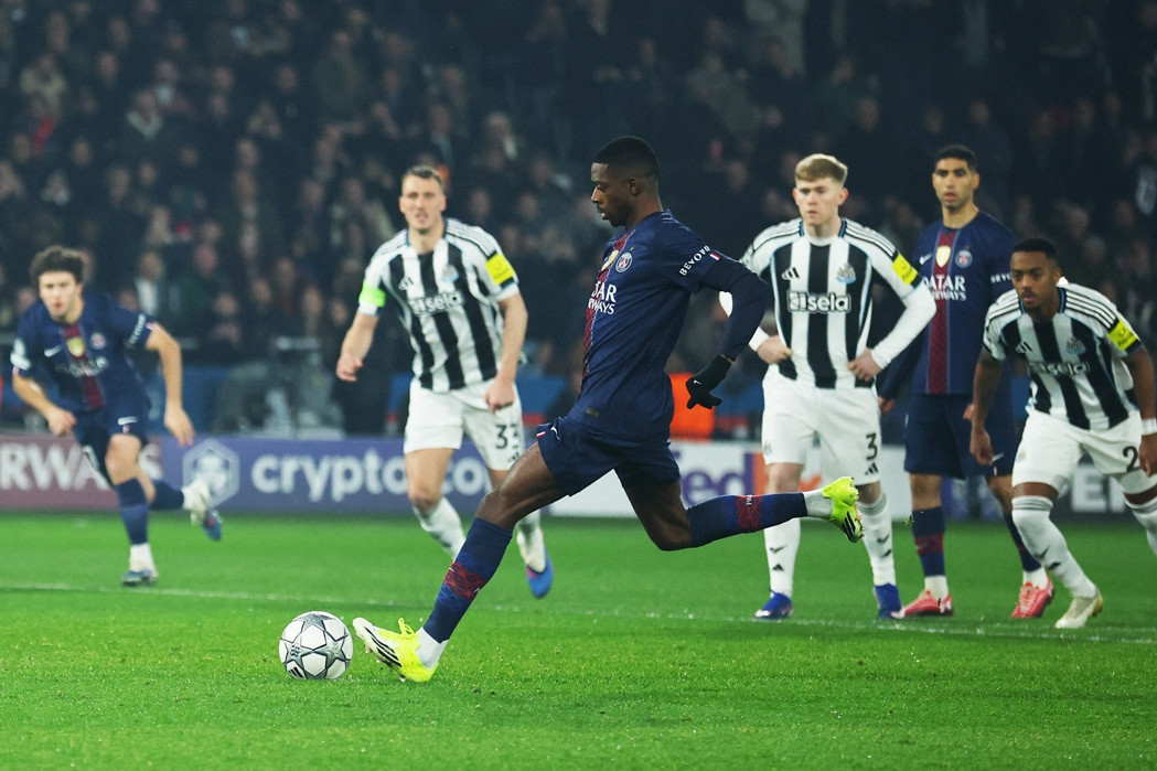 Dembele đá hỏng 11m, PSG bị Newcastle níu chân