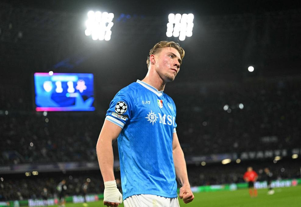 editorial_uefa_com fbl eur c1 napoli chelsea (1).jpg