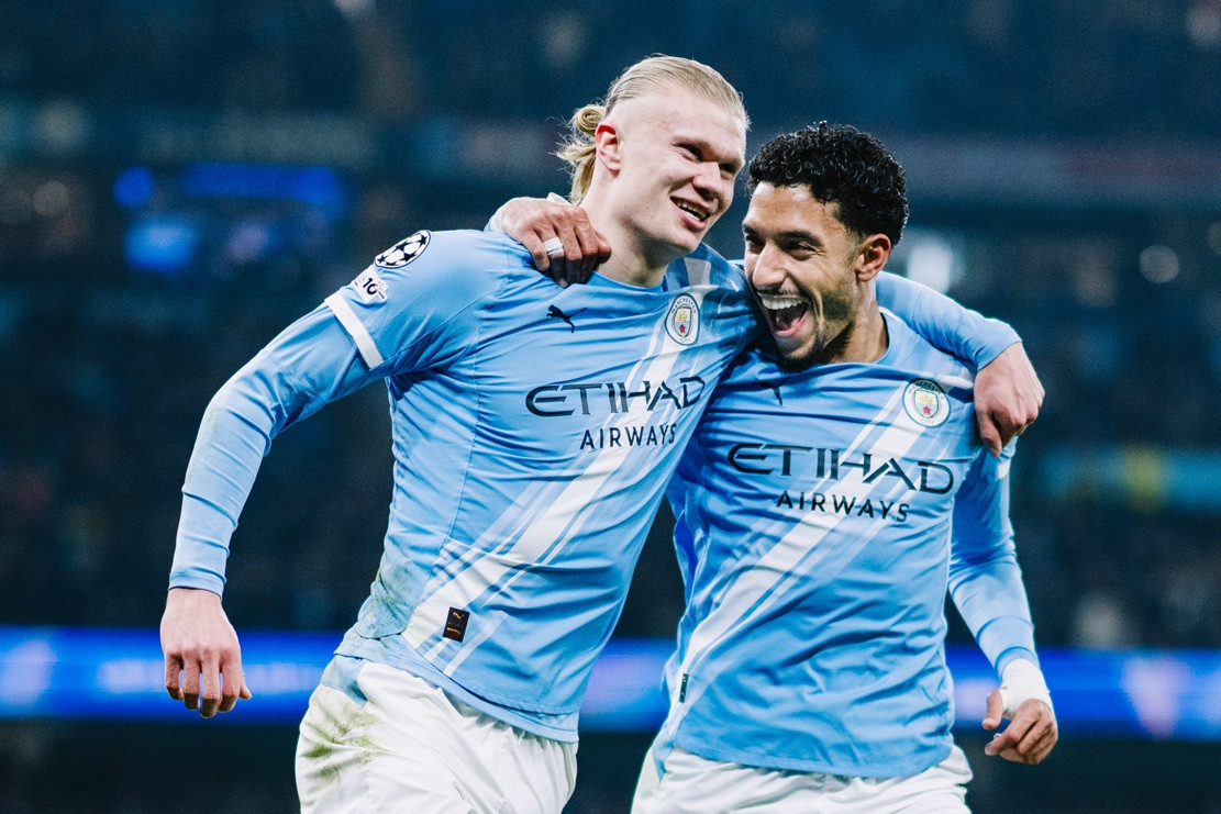 Haaland lập đại công, Man City đoạt vé vòng knock-out