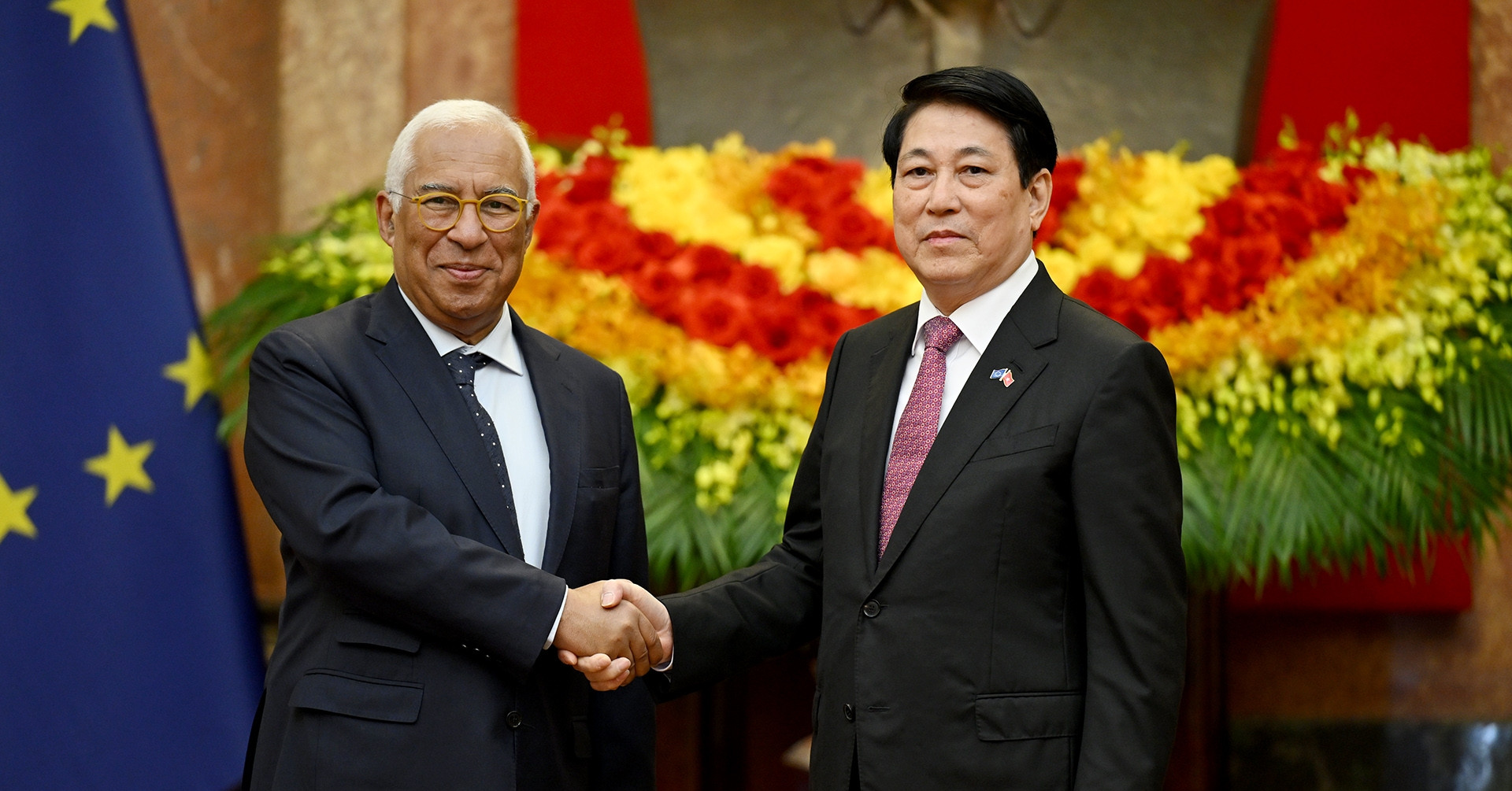 Lễ đón trọng thể Chủ tịch Hội đồng châu Âu tại Phủ Chủ tịch