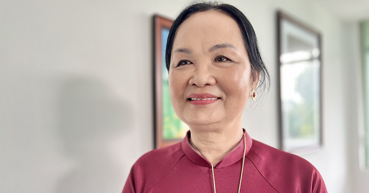 'Mỗi người cầm bút phải biết tự nâng mình lên'