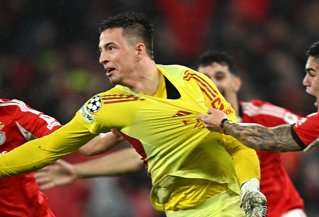 Mourinho đạo diễn cú sốc: Thủ môn Benfica ghi bàn, Real Madrid gục ngã