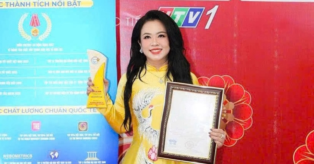 Nữ phó hiệu trưởng một đại học được vinh danh nhà lãnh đạo doanh nghiệp giỏi