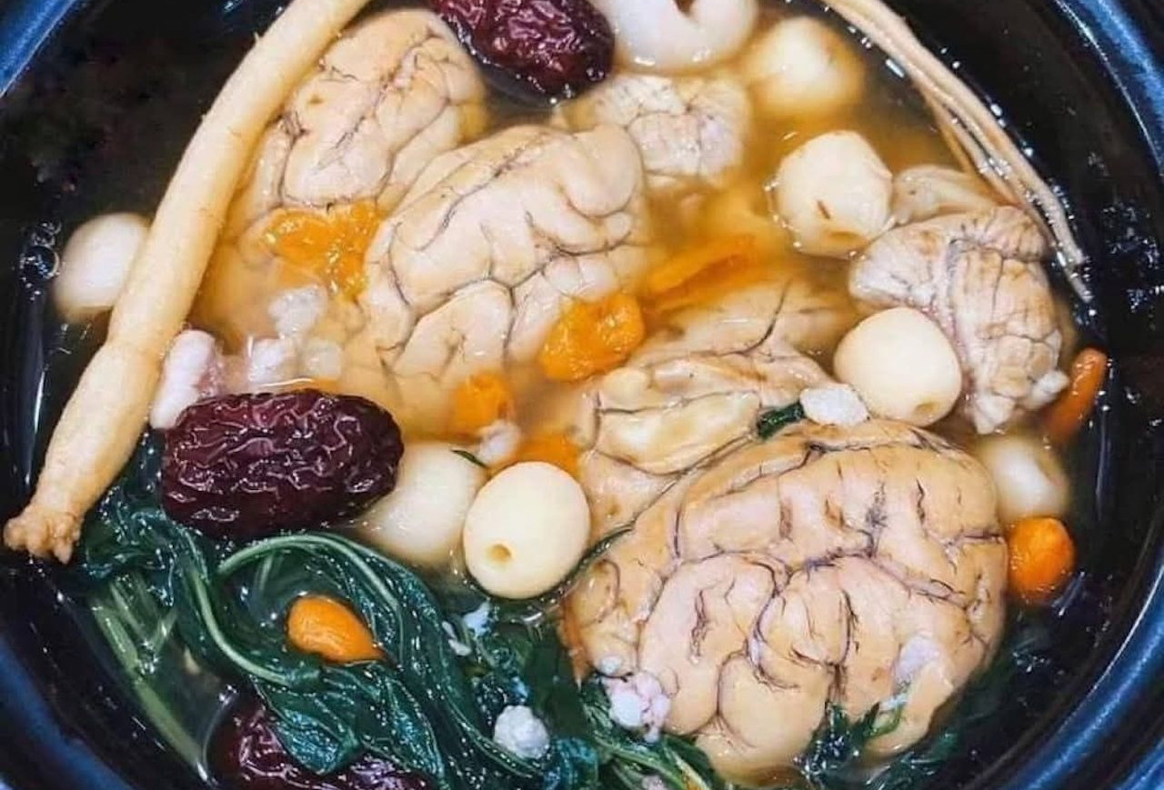 6 nhóm người nên tránh món óc hầm ngải cứu