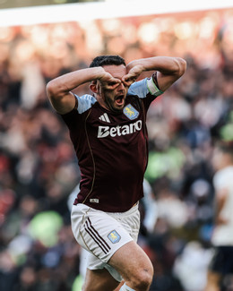 https://static-images.vnncdn.net/vps_images_publish/000001/000003/2026/1/3/aston-villa-1-1491.jpg