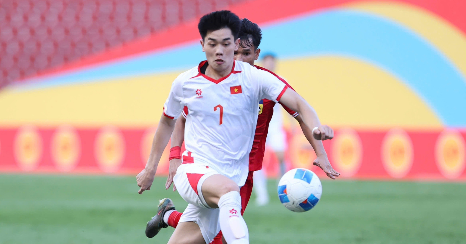 U23 Việt Nam: HLV Kim Sang Sik cần cẩn trọng vớ...